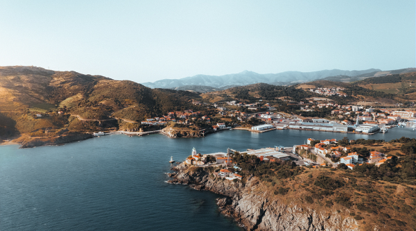 Vue aérienne de Port Vendres ©Les Michmich’ en Vadrouille - CRTL Occitanie