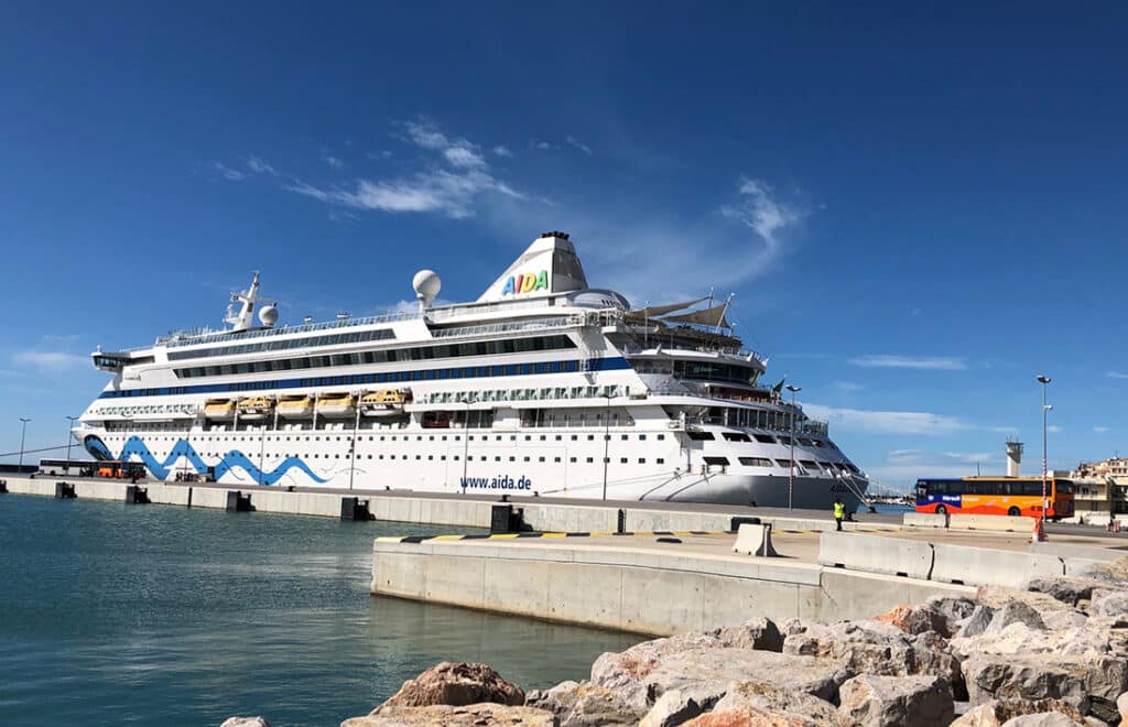 Paquebot-de-croisiere-AIDA©EPR_Port de Sète DR